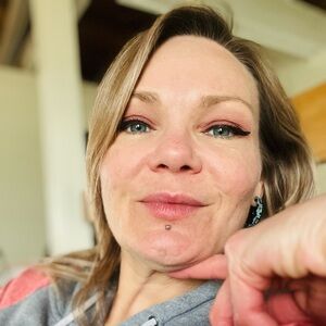 Meet your Posher, Karmen